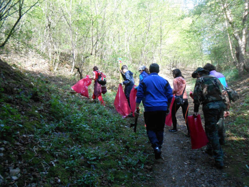 2015/ A tanösvény tisztítása - Čistenie náučného chodníka