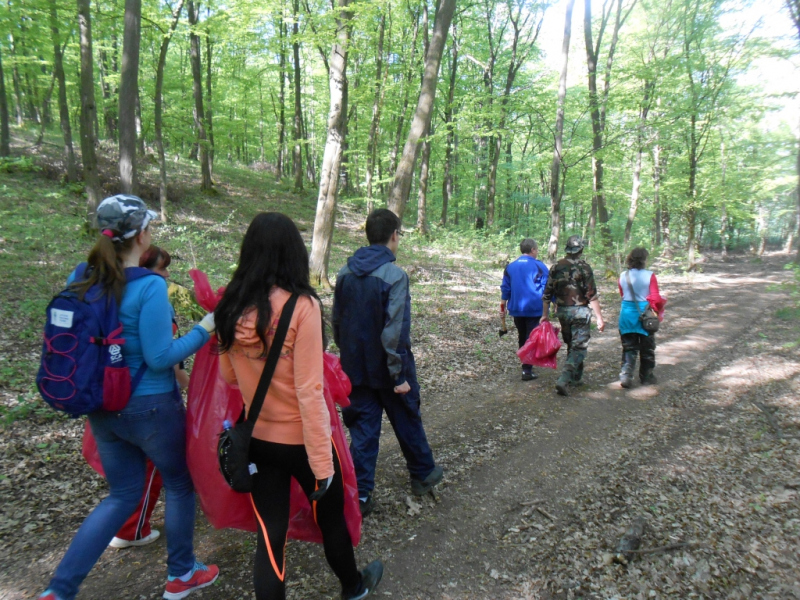 2015/ A tanösvény tisztítása - Čistenie náučného chodníka