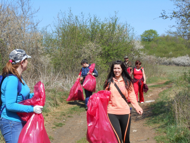 2015/ A tanösvény tisztítása - Čistenie náučného chodníka