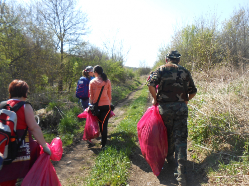 2015/ A tanösvény tisztítása - Čistenie náučného chodníka