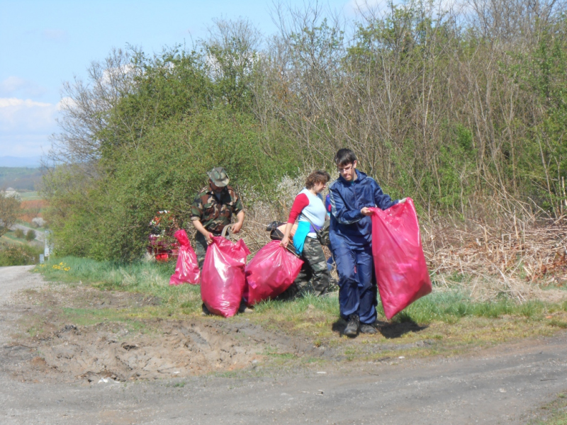 2015/ A tanösvény tisztítása - Čistenie náučného chodníka