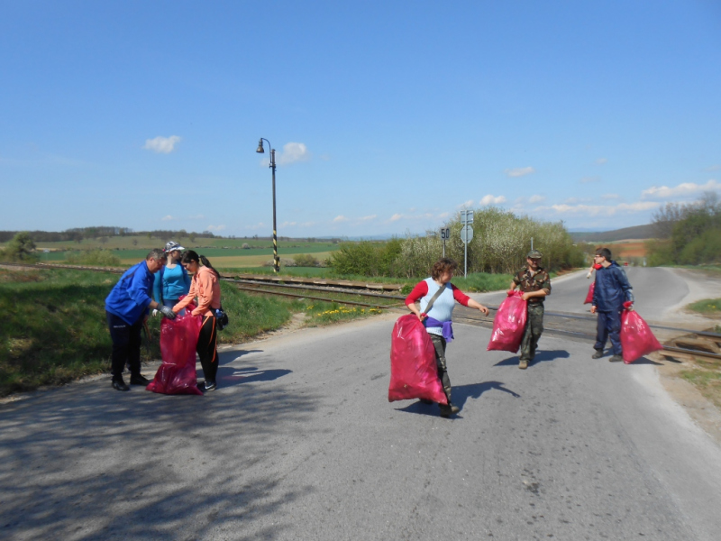 2015/ A tanösvény tisztítása - Čistenie náučného chodníka
