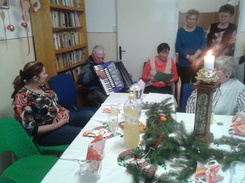 2015/ Nyugdíjas klub - Klub dôchodcov / Karácsony - Vianoce 