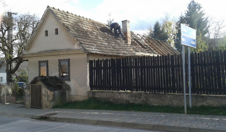 2. fotografia fotogalérie Projekty / Rekonštrukcia strechy Domu tradícií
