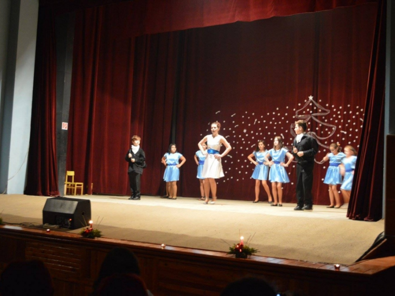 2015/ Karácsonyi esztrád - Vianočná estráda - NAPSUGÁR