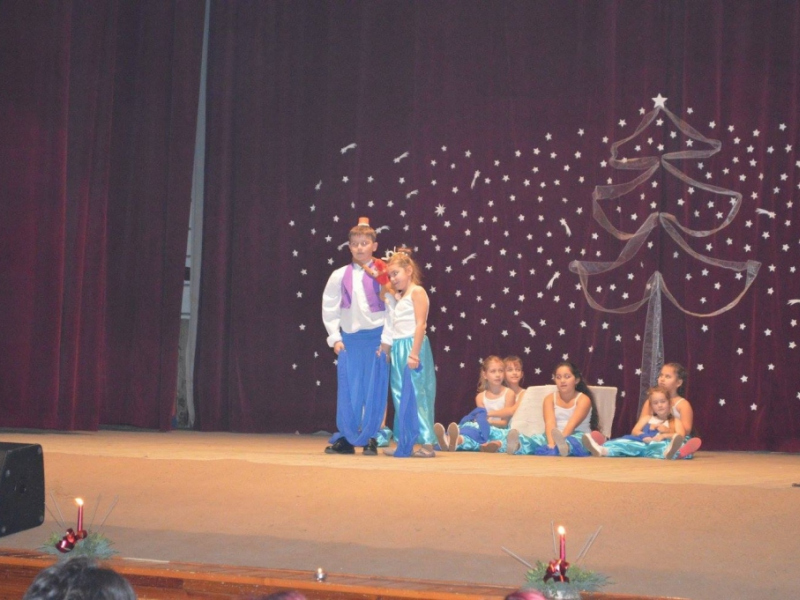 2015/ Karácsonyi esztrád - Vianočná estráda - NAPSUGÁR