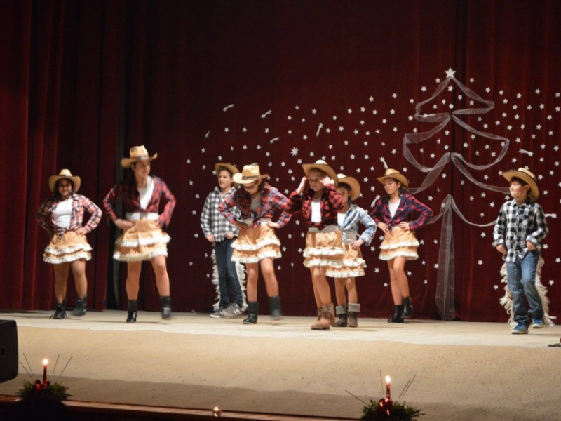 2015/ Karácsonyi esztrád - Vianočná estráda - NAPSUGÁR