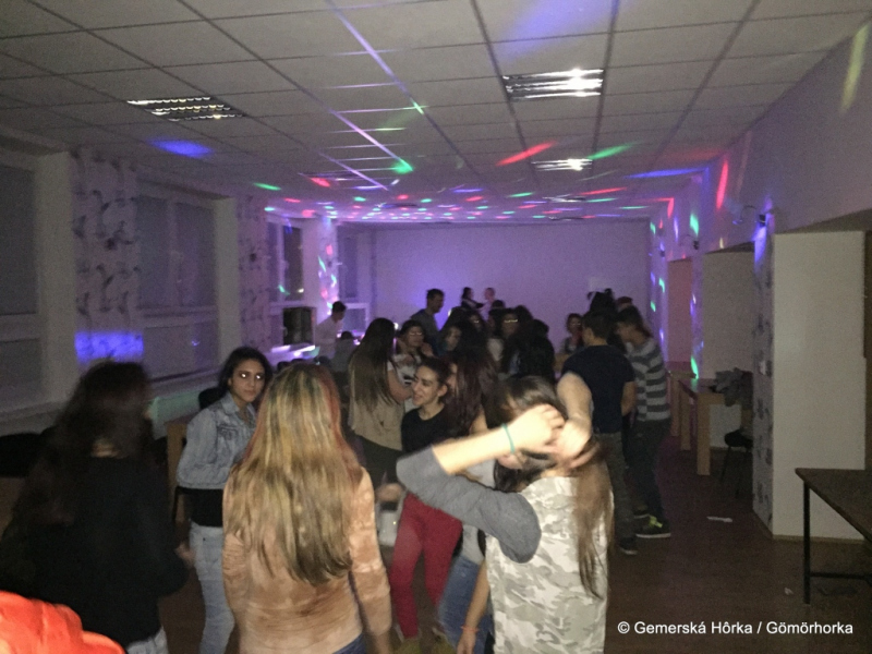 2016/ Valentine Dance Party