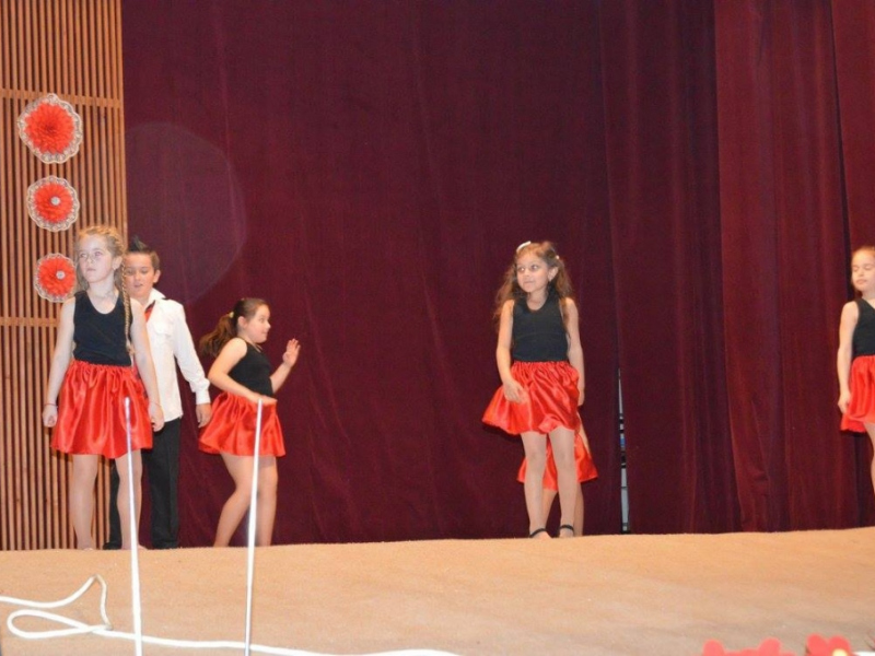 2016/ Anyák napja - Deň matiek - NAPSUGÁR