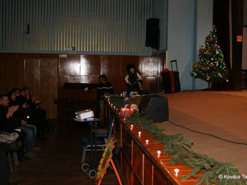 2016/ Karácsonyi esztrád - Vianočná estráda - NAPSUGÁR