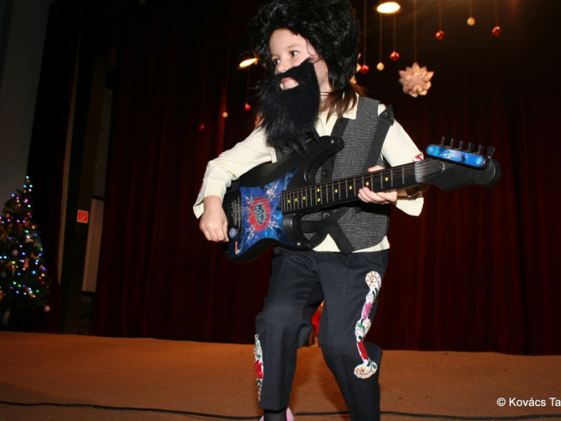 2016/ Karácsonyi esztrád - Vianočná estráda - NAPSUGÁR