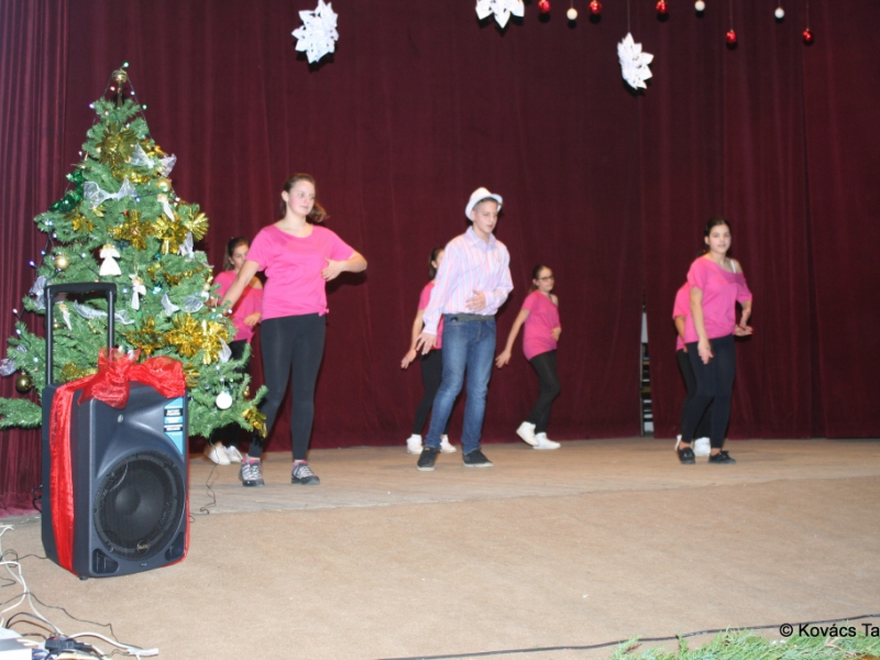 2016/ Karácsonyi esztrád - Vianočná estráda - NAPSUGÁR