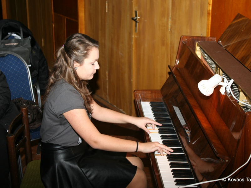 2016/ Karácsonyi esztrád - Vianočná estráda - NAPSUGÁR