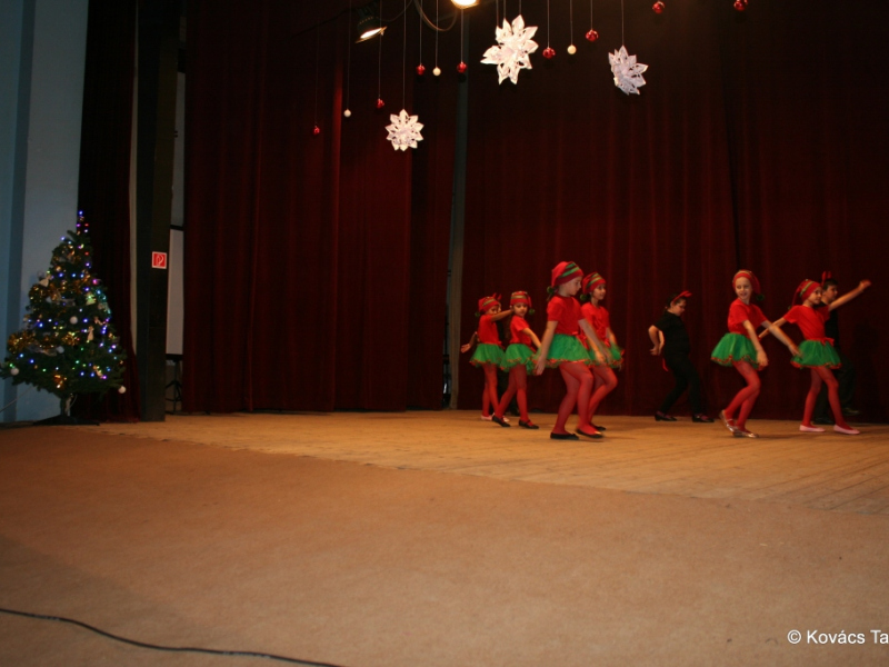 2016/ Karácsonyi esztrád - Vianočná estráda - NAPSUGÁR