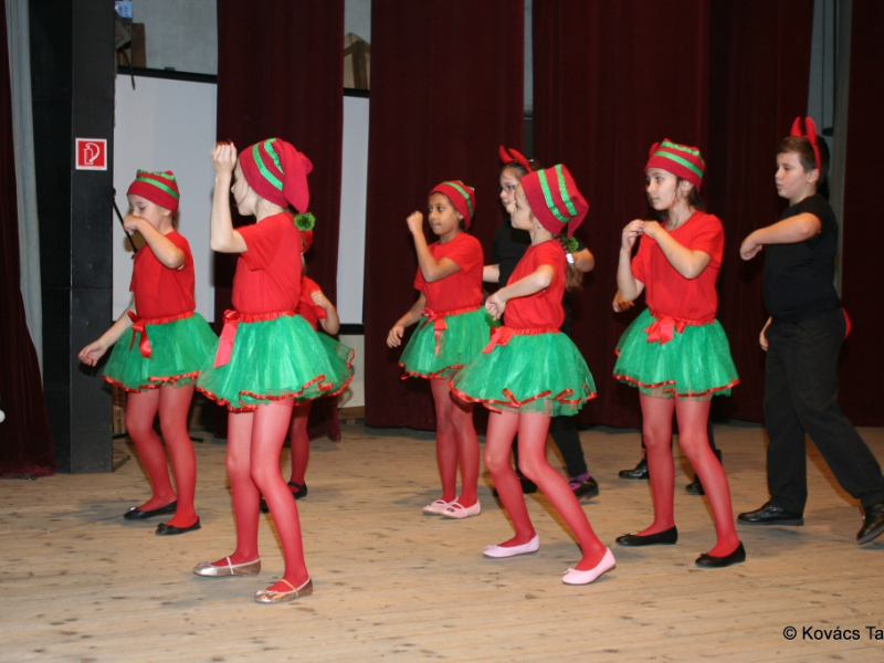 2016/ Karácsonyi esztrád - Vianočná estráda - NAPSUGÁR