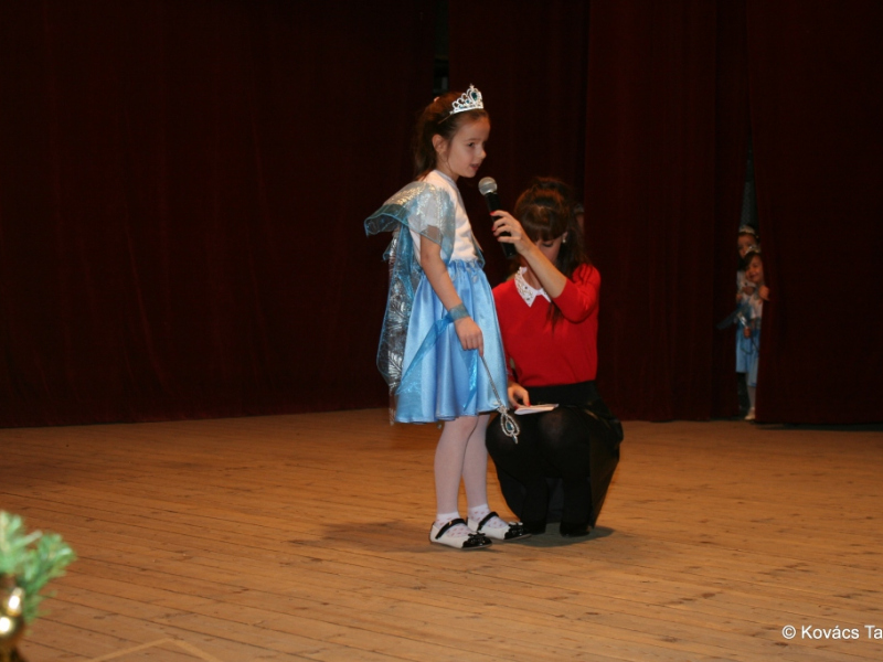 2016/ Karácsonyi esztrád - Vianočná estráda - NAPSUGÁR