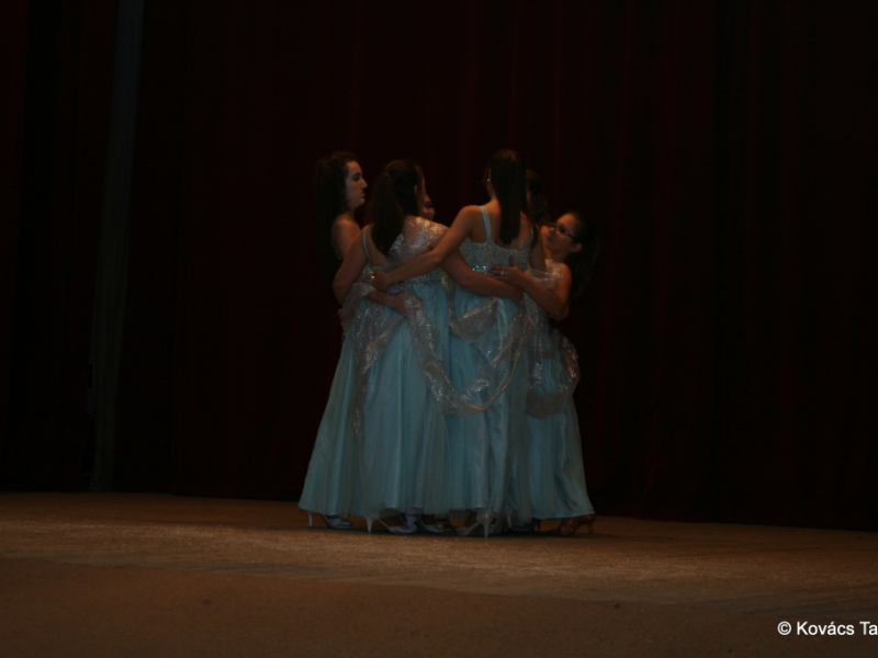 2016/ Karácsonyi esztrád - Vianočná estráda - NAPSUGÁR