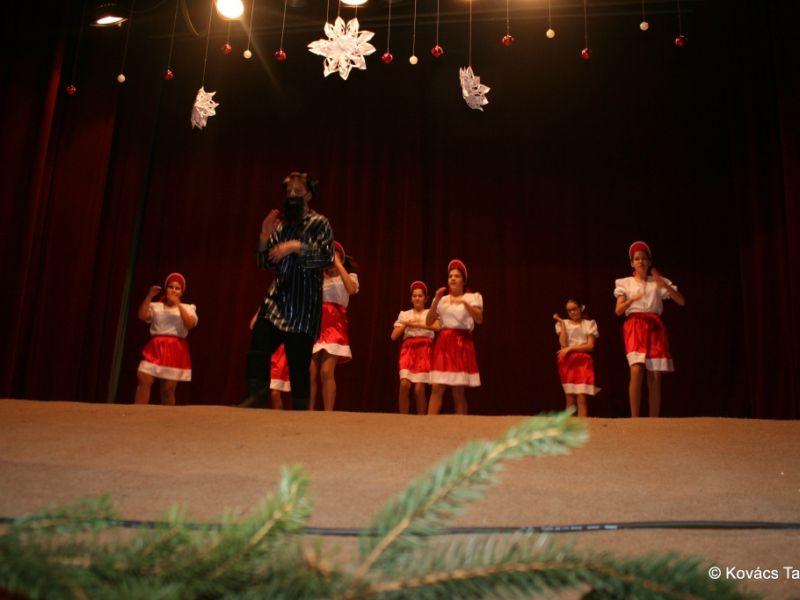 2016/ Karácsonyi esztrád - Vianočná estráda - NAPSUGÁR