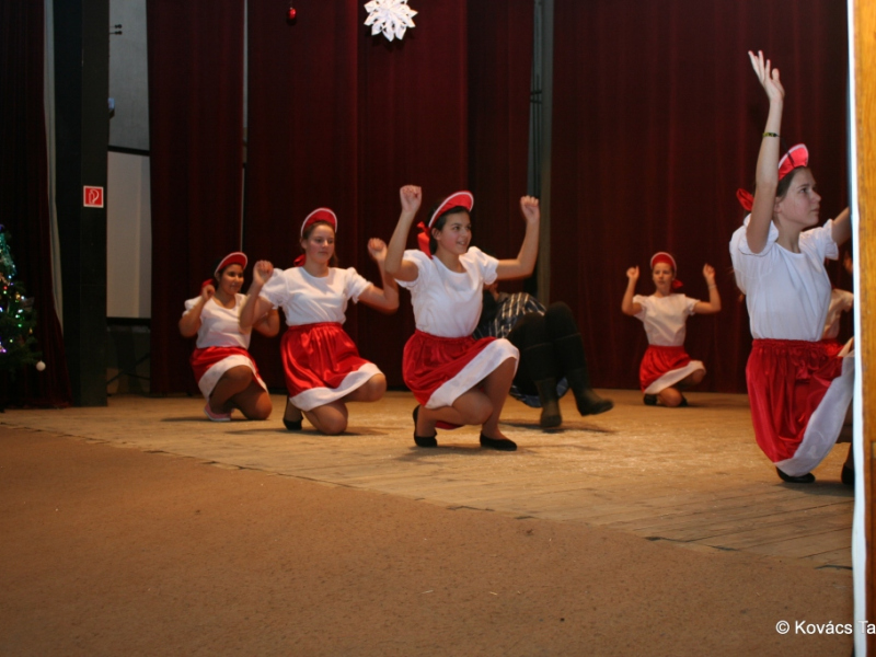 2016/ Karácsonyi esztrád - Vianočná estráda - NAPSUGÁR