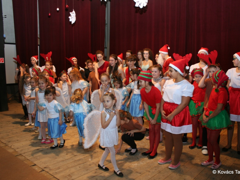 2016/ Karácsonyi esztrád - Vianočná estráda - NAPSUGÁR