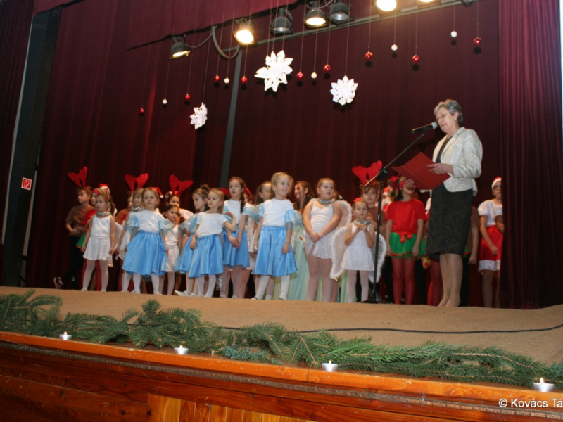 2016/ Karácsonyi esztrád - Vianočná estráda - NAPSUGÁR