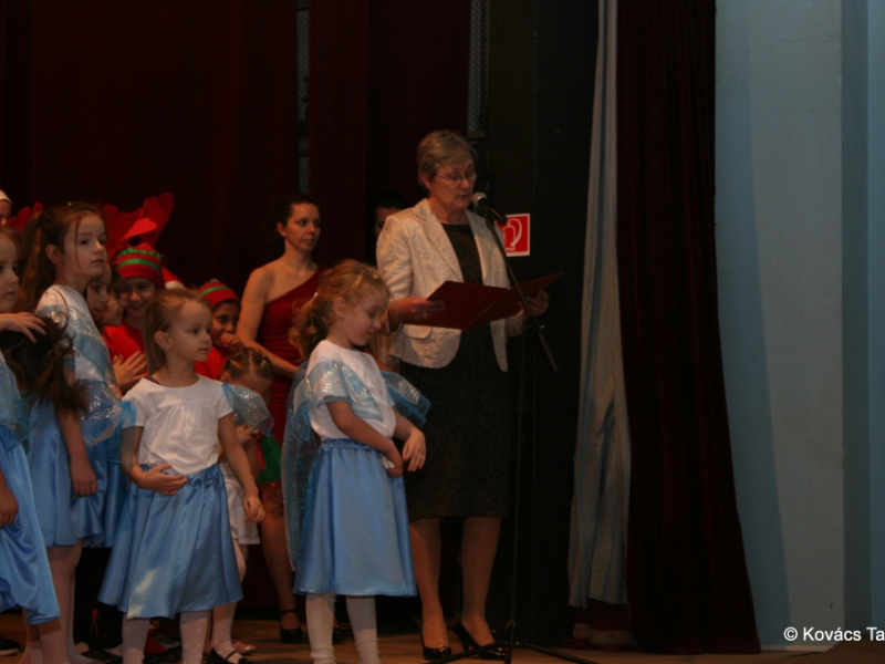 2016/ Karácsonyi esztrád - Vianočná estráda - NAPSUGÁR