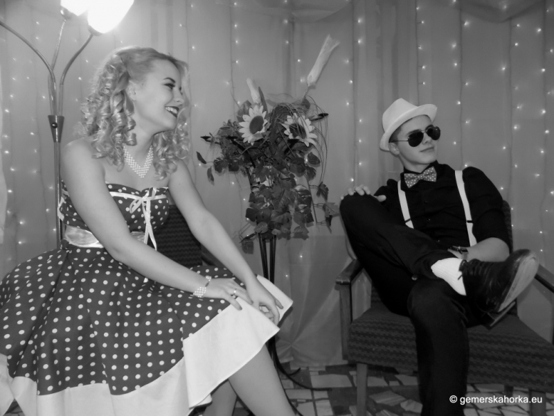 2017/ RETRO bál-ples