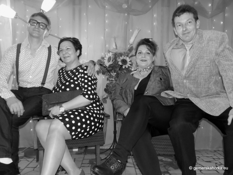 2017/ RETRO bál-ples