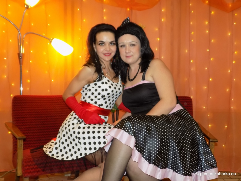 2017/ RETRO bál-ples