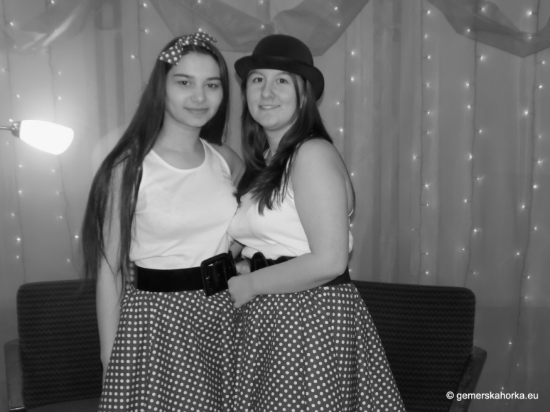 2017/ RETRO bál-ples