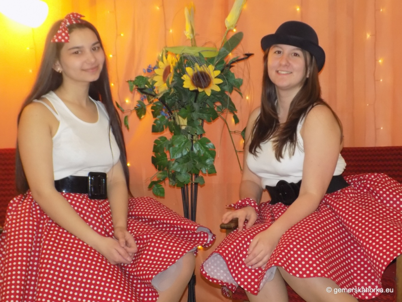 2017/ RETRO bál-ples