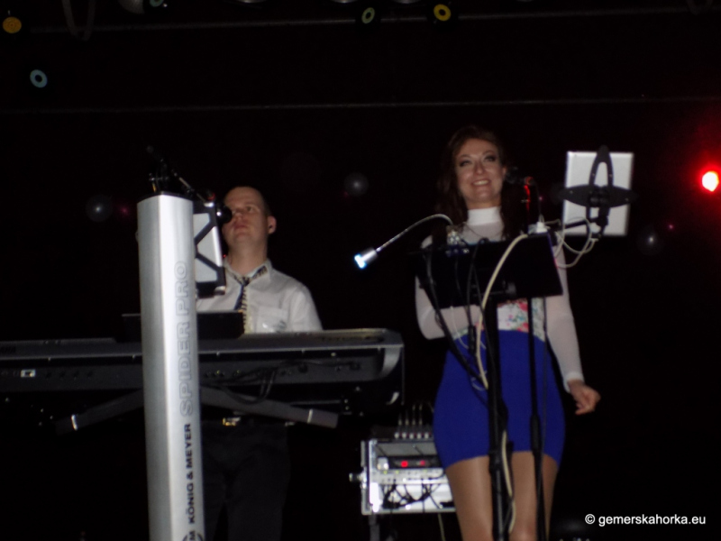 2017/ RETRO bál-ples