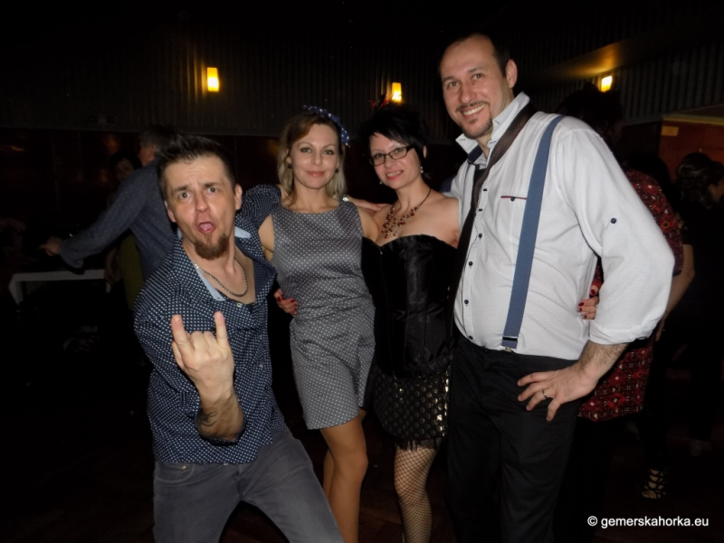 2017/ RETRO bál-ples