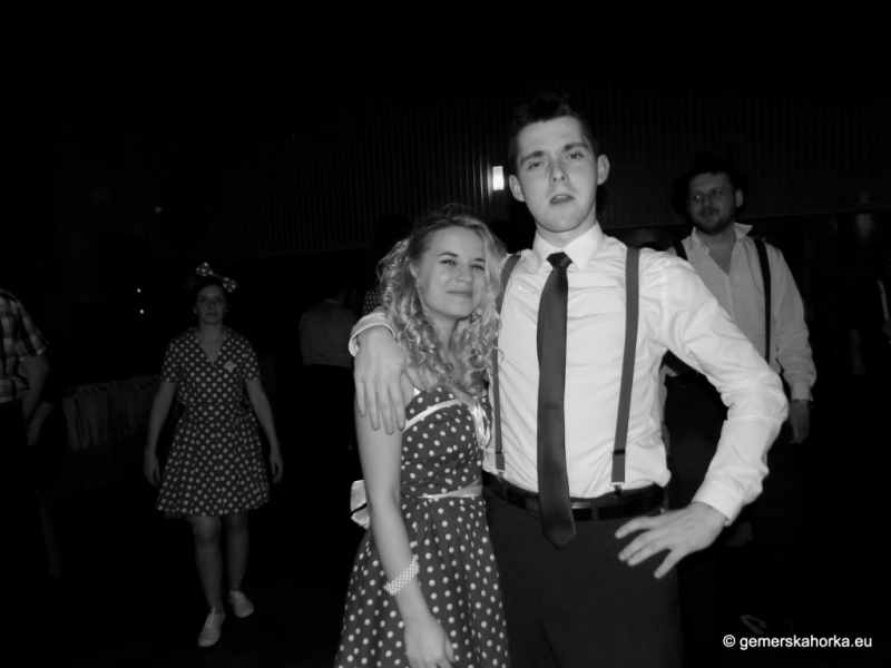 2017/ RETRO bál-ples