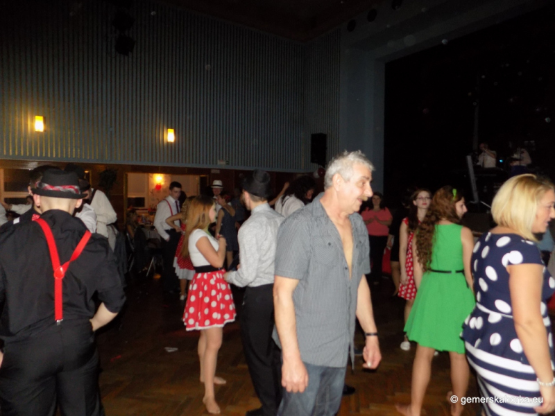 2017/ RETRO bál-ples