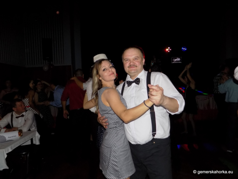 2017/ RETRO bál-ples