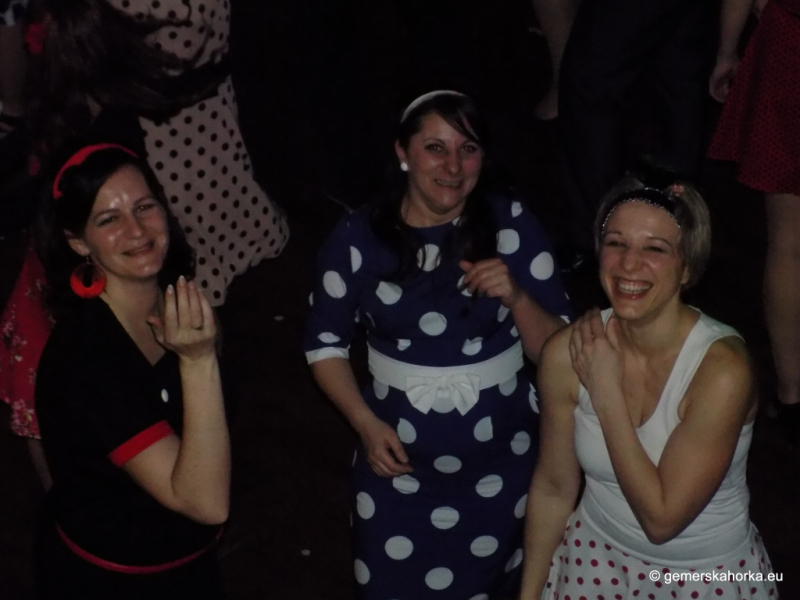 2017/ RETRO bál-ples