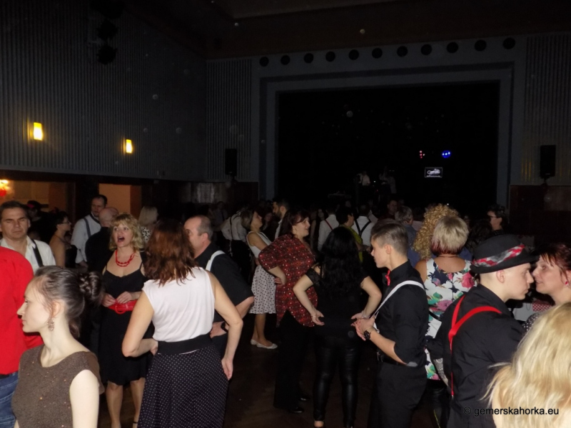 2017/ RETRO bál-ples