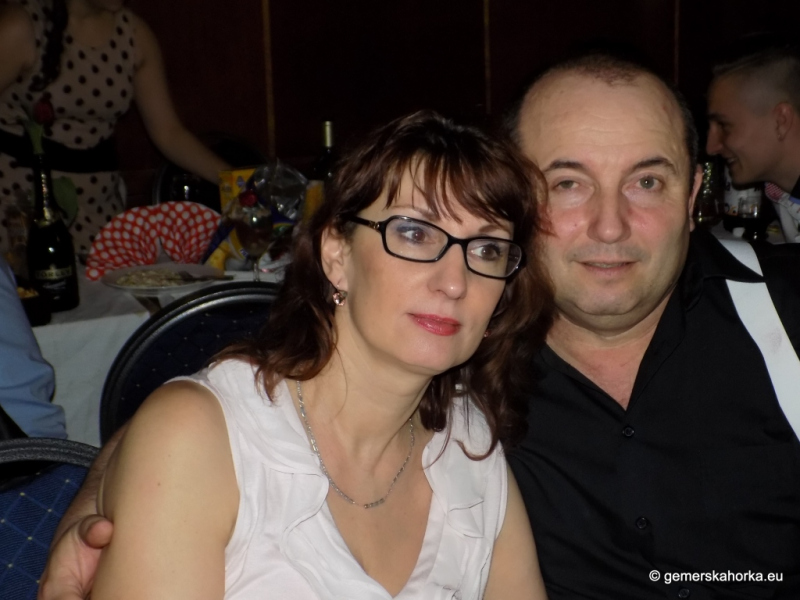 2017/ RETRO bál-ples