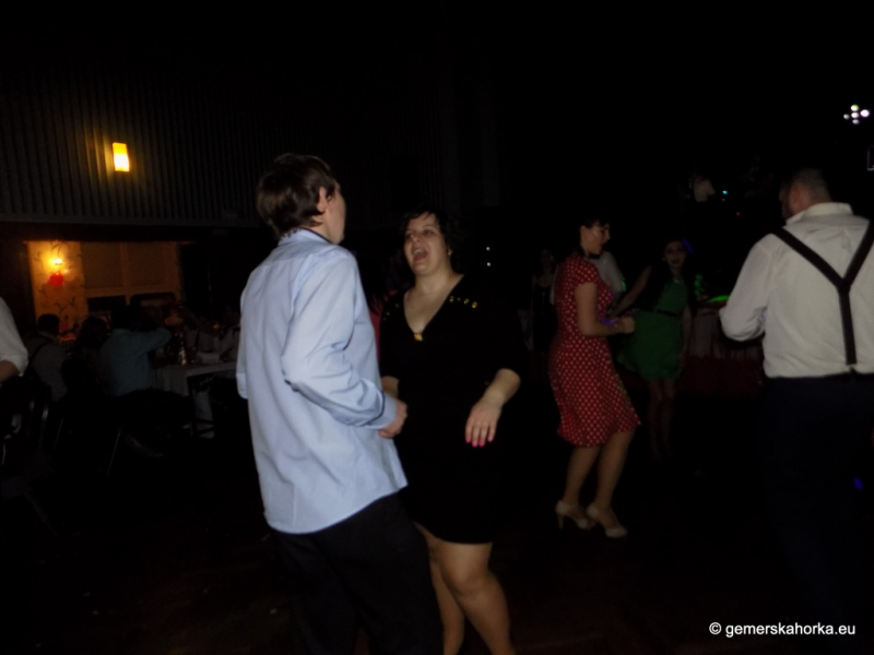 2017/ RETRO bál-ples