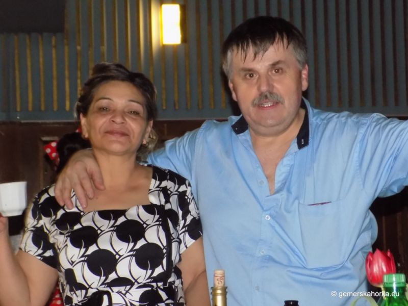 2017/ RETRO bál-ples