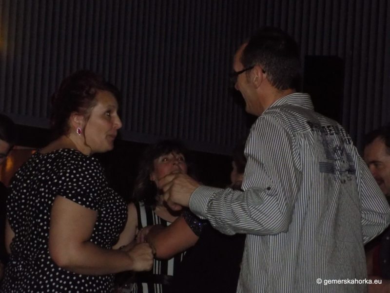 2017/ RETRO bál-ples