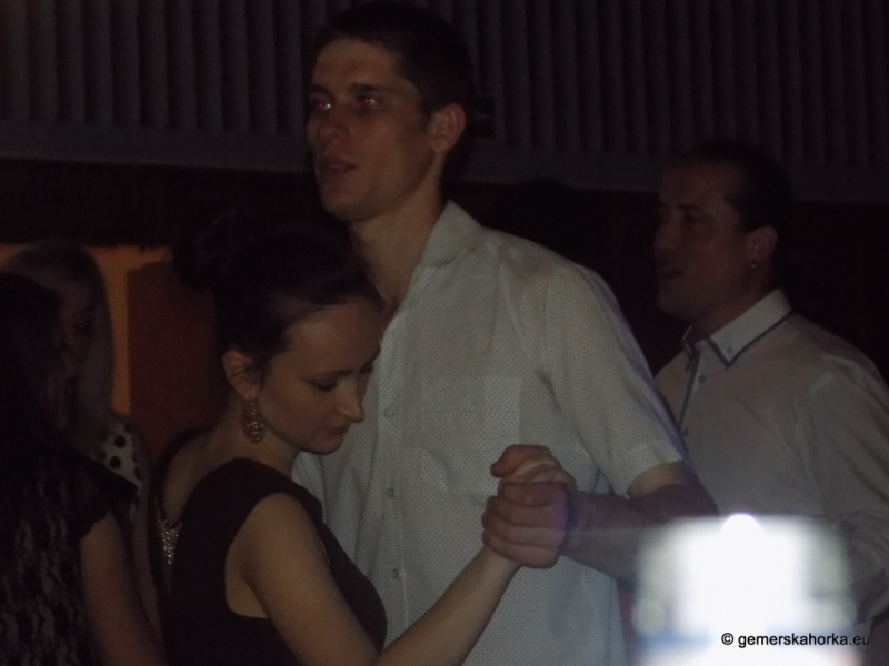 2017/ RETRO bál-ples