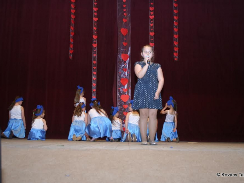 2017/ Anyák Napja - Deň matiek / Napsugár