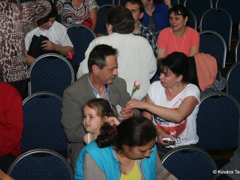 2017/ Anyák Napja - Deň matiek / Napsugár