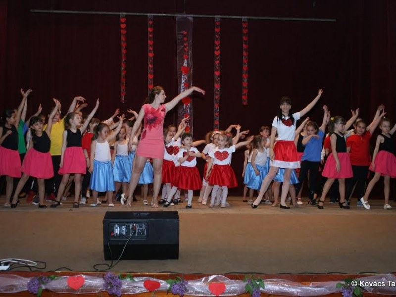 2017/ Anyák Napja - Deň matiek / Napsugár