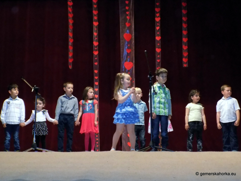 2017/ Anyák Napja - Deň matiek