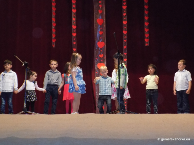 2017/ Anyák Napja - Deň matiek