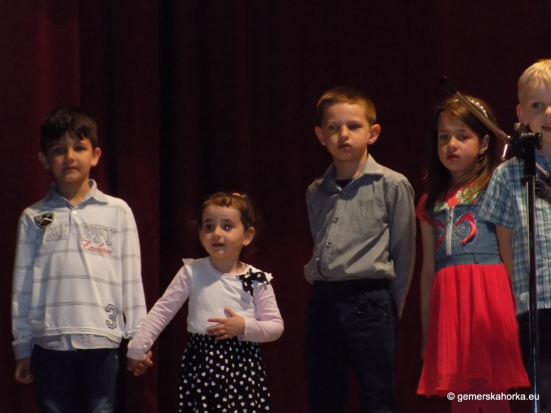 2017/ Anyák Napja - Deň matiek