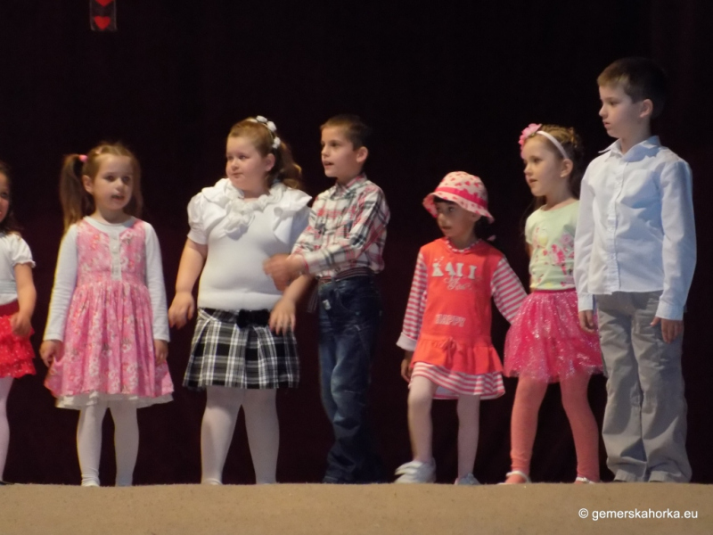 2017/ Anyák Napja - Deň matiek